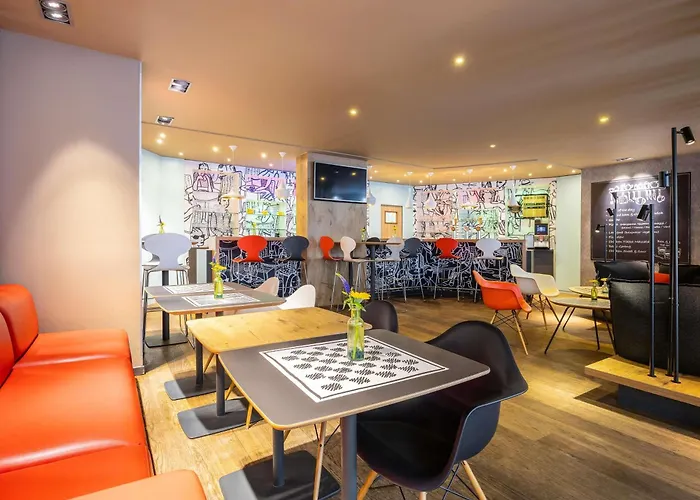 Ibis Centre Hotel 3*