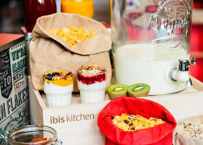 Hotel Ibis Off Grand'place 3*