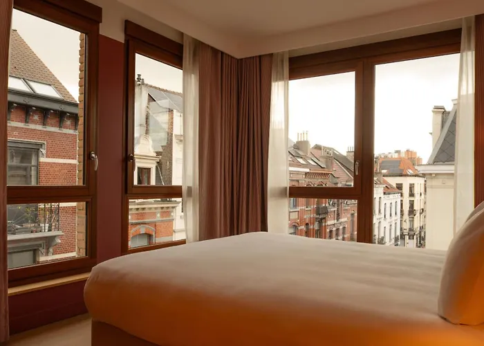 9hotel Chelton Szálloda 4*