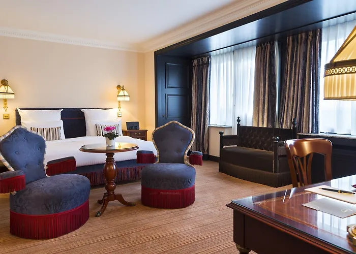 Barsey By Warwick 4*