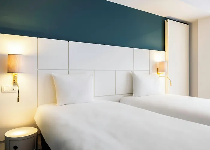 Ibis Styles Louise 3*