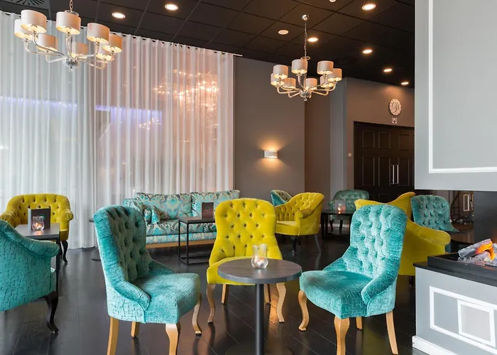 Thon Bristol Stephanie