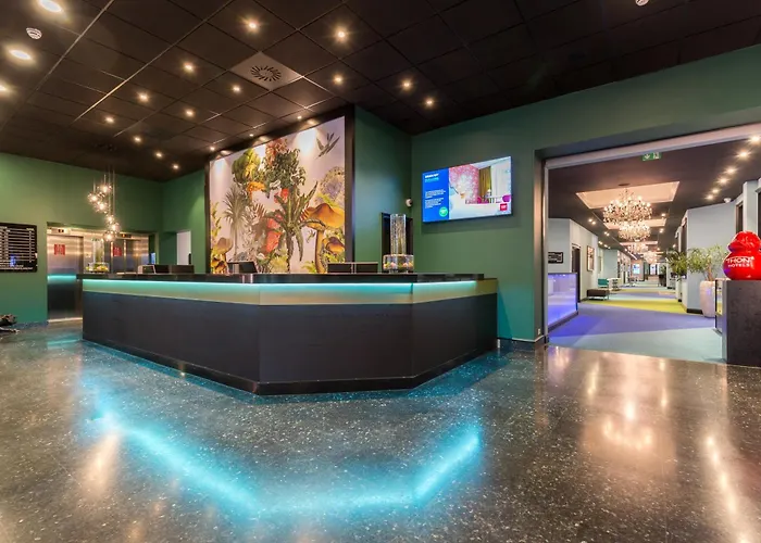 Thon Bristol Stephanie