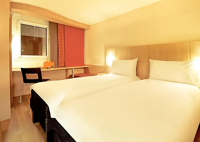 Ibis Off Grand'place Hotel 3*