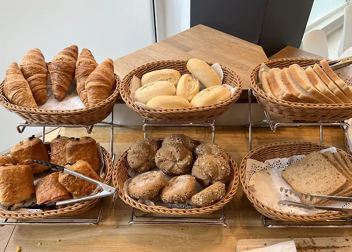 Western Royal Centre