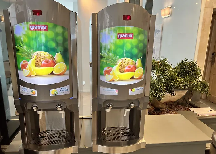 Western Royal Centre