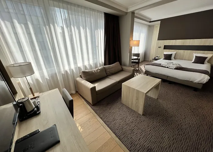 Western Royal Centre Hotel