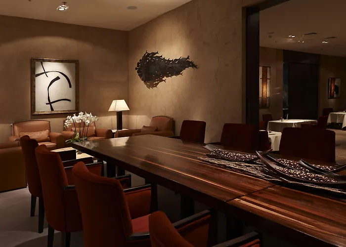 מלון Radisson Collection Grand Place