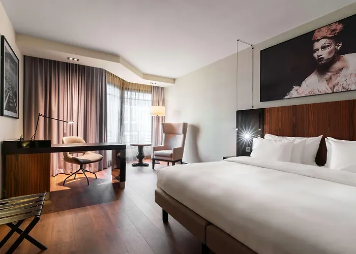 Radisson Collection Grand Place Szálloda