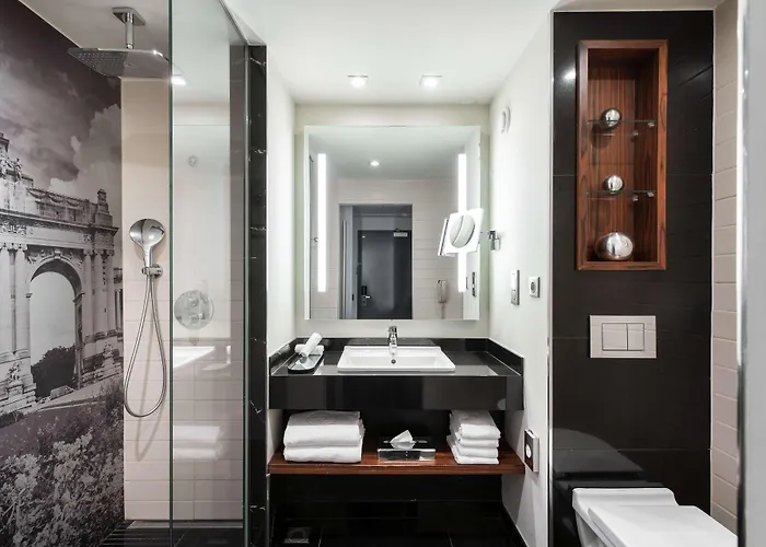 Radisson Collection Grand Place מלון