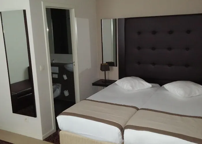 Chambord Szálloda 3*