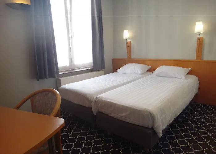 Safestay Grand Place Hotel 3*