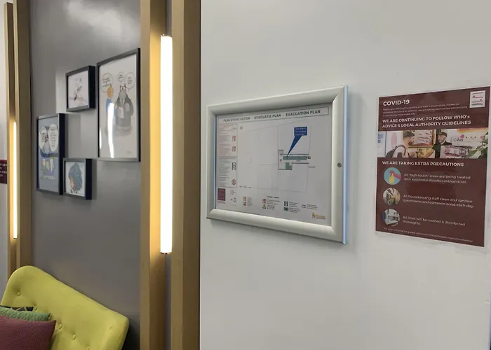 Safestay Grand Place Hotel