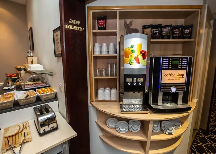 Safestay Grand Place 3*