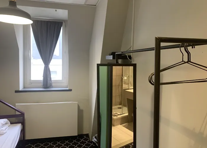 Safestay Grand Place Hotel