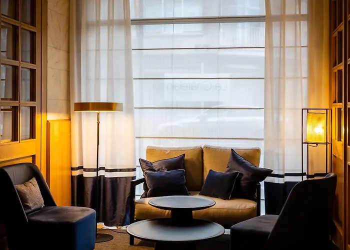 Le Chatelain Hotel 5*