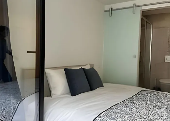 Gasthof With Ensuite And Garden