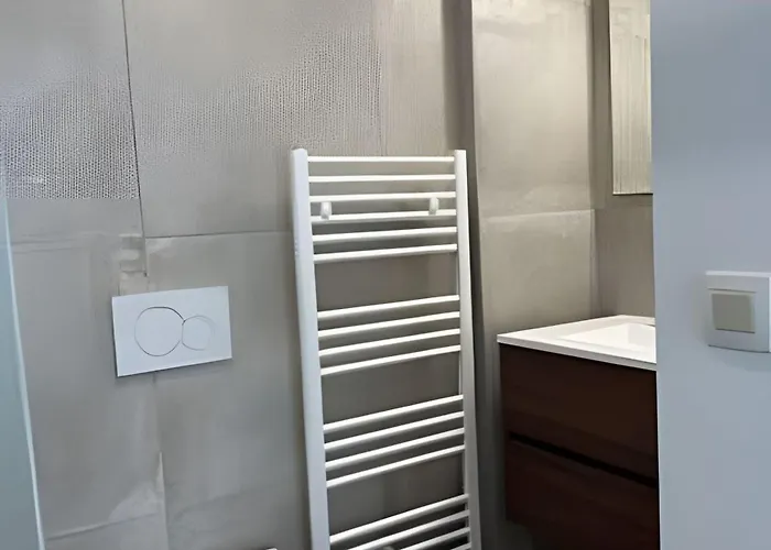 With Ensuite And Garden Brüssel