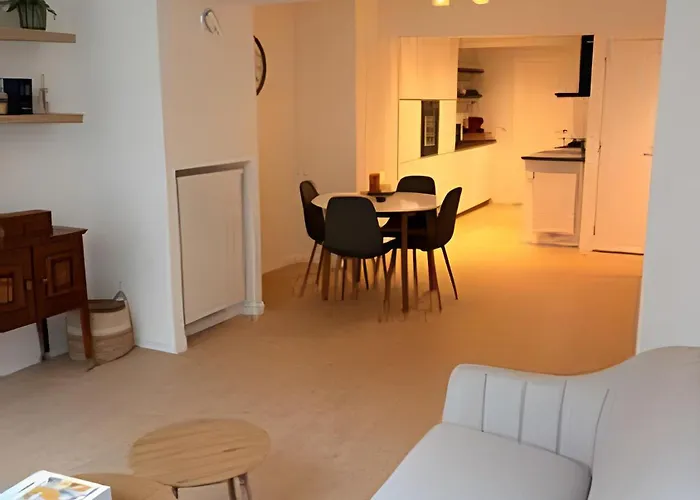 With Ensuite And Garden