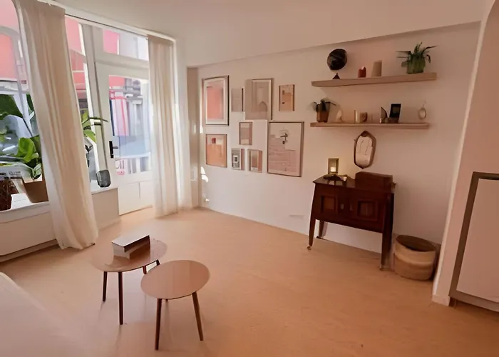 Gasthof With Ensuite And Garden *