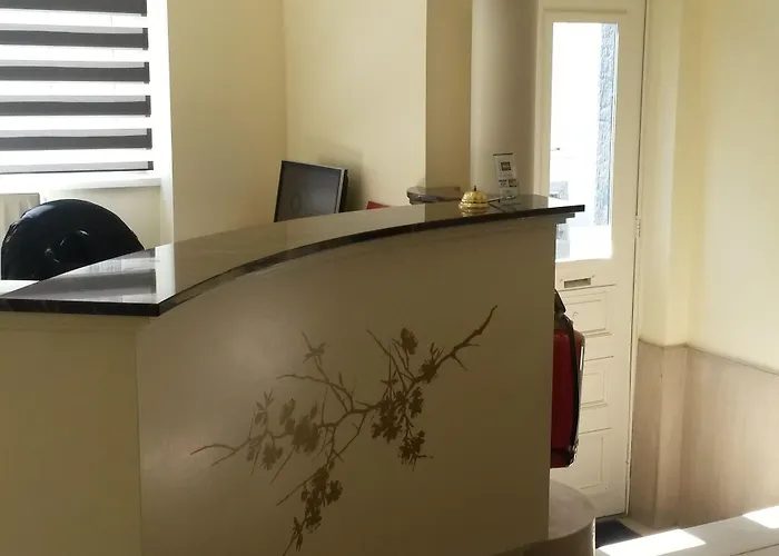 Hotel Queen Mary Brussels