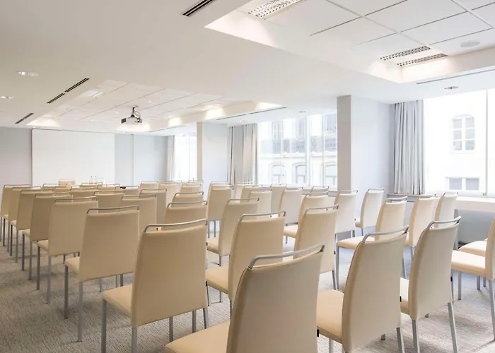 Nh Collection Centre Hotel