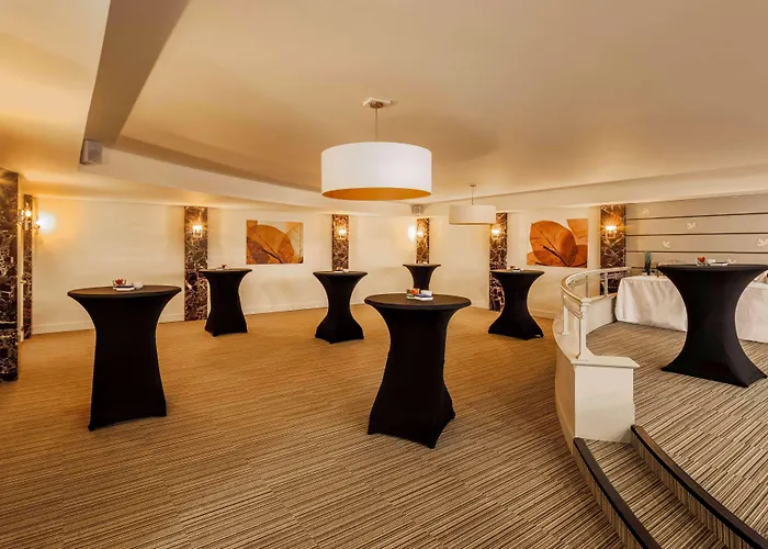 Nh Carrefour De L'europe