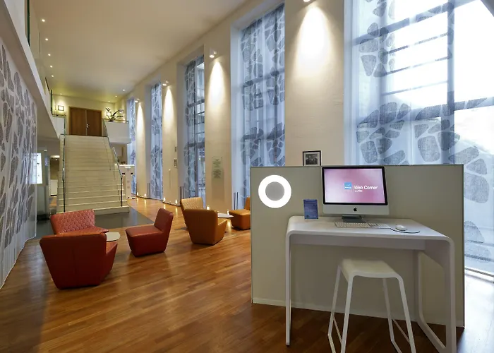 Novotel Centre Szálloda 4*