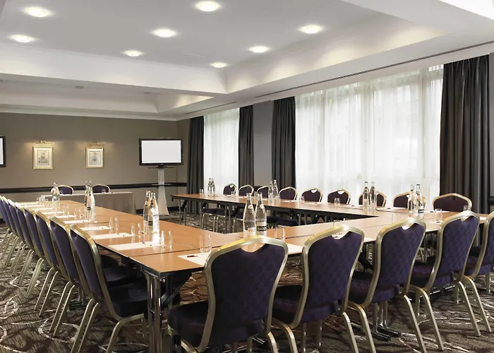 Marriott Grand Place Hotel 4*