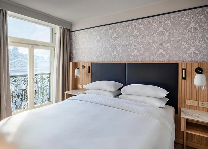 Marriott Grand Place Hotel