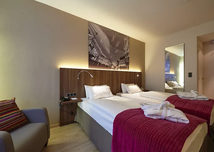 Schuman By Ihg Hotel