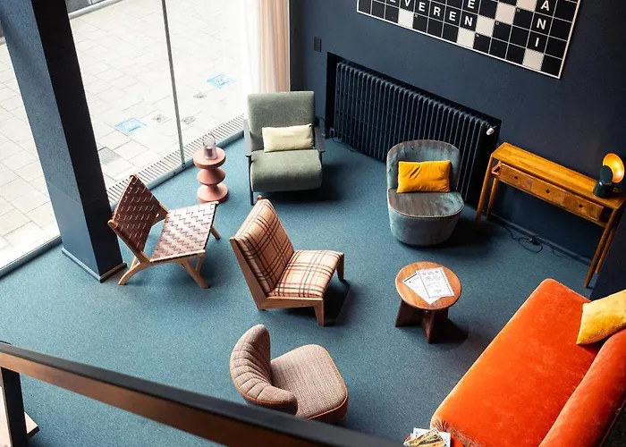 ホテル クイーン アン 3*