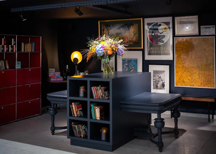 クイーン アン ホテル 3*