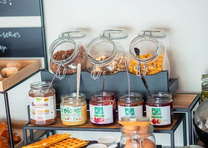 クイーン アン ホテル 3*