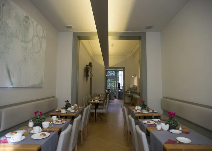 ドゥ コングレス ホテル 3*