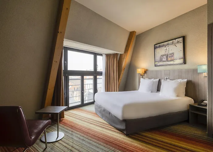 Hotel Alma Grand Place 3*