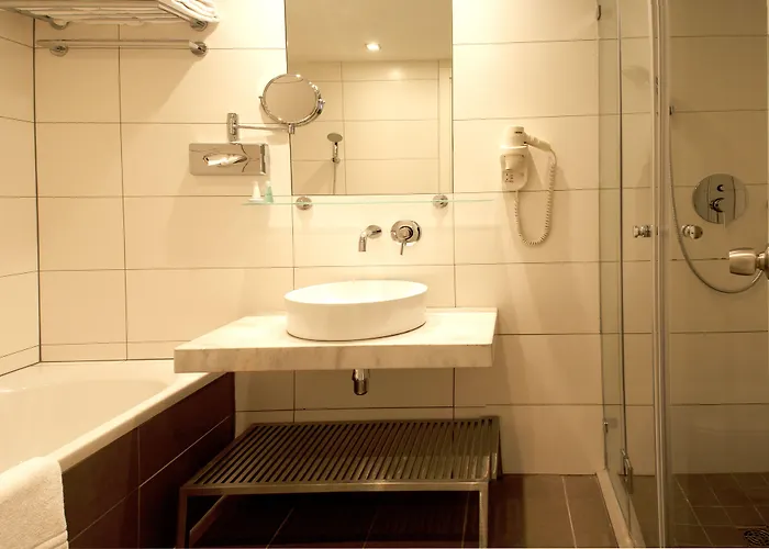 B-aparthotel Grand Place 4* Brussels