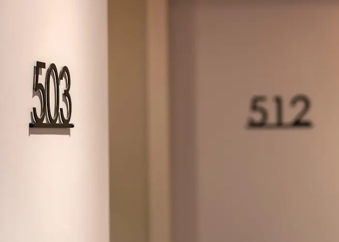 Pillows Centre Hotel