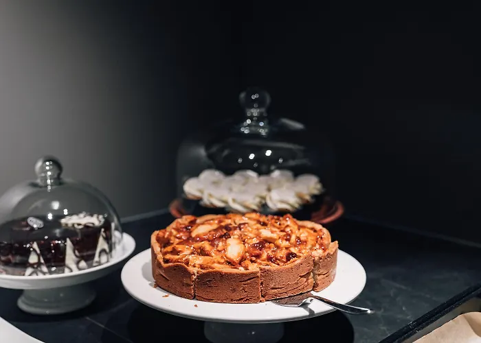 Hotel Pillows Centre 4*