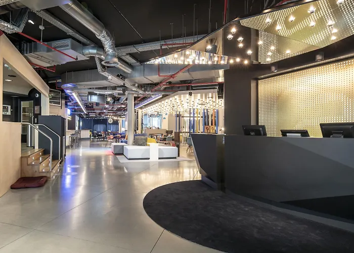 Hotel Pestana Schuman 3*