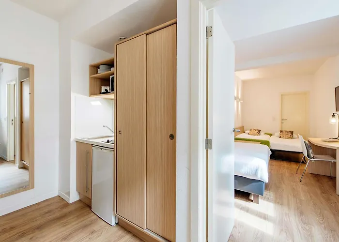 布鲁塞尔欧洲阿德吉奥阿克瑟斯公寓式酒店 2*