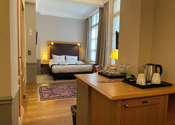 Le Dixseptieme Bruselas