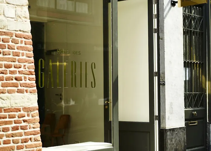 Des Galeries Hotel 4*