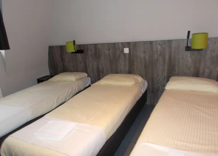 Brxxl 5 Centre * בריסל