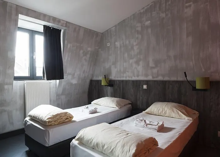 Brxxl 5 Centre אכסניה