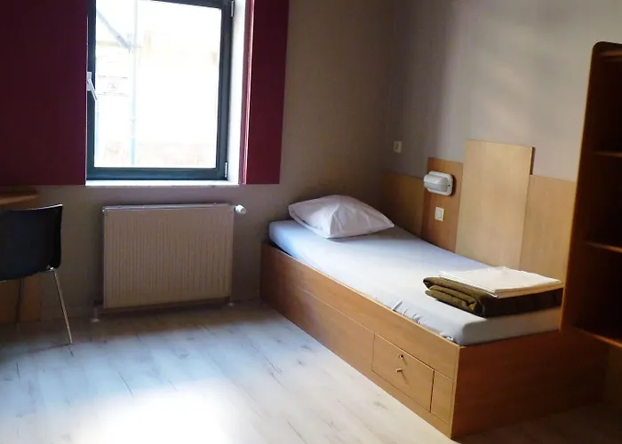 斯利普维尔青年旅馆 *