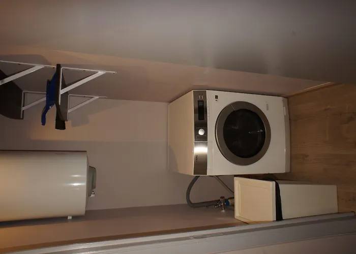 Daire J And R Brüksel