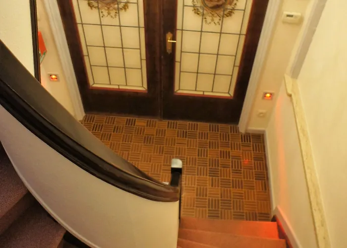 Daire J And R Brüksel