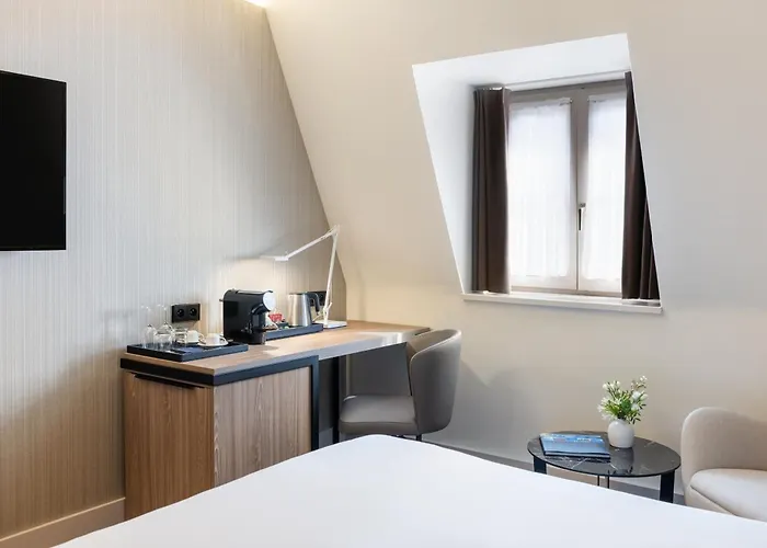 Nh Carrefour De L'europe 4* בריסל