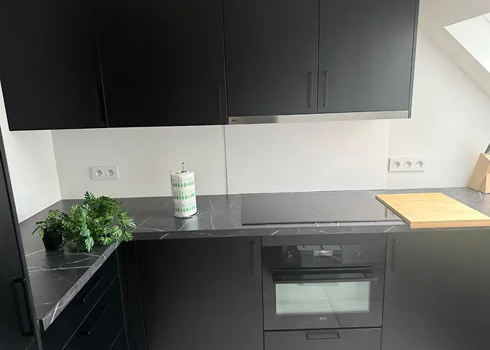 The Experience - 2 Bedroom Bright, Spacious & Appartement